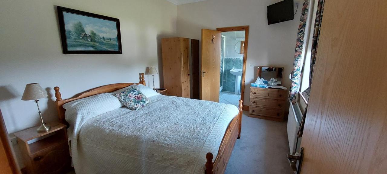 Cahergal Farmhouse B&B Newmarket-on-Fergus Exterior foto